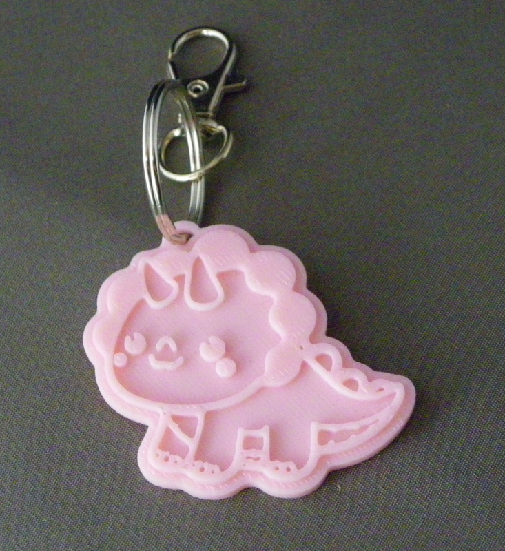 (image for) 3D Prints - Triceratops Sleutelhanger 2 - Kersenroze (Sakura Pink)